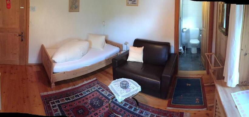 اتاق استاندارد یک نفره, Chasa Sofia