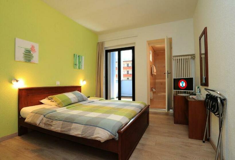 Chambre Standard avec Balcon Vue Jardin, Osteria Ticino By Ketty & Tommy