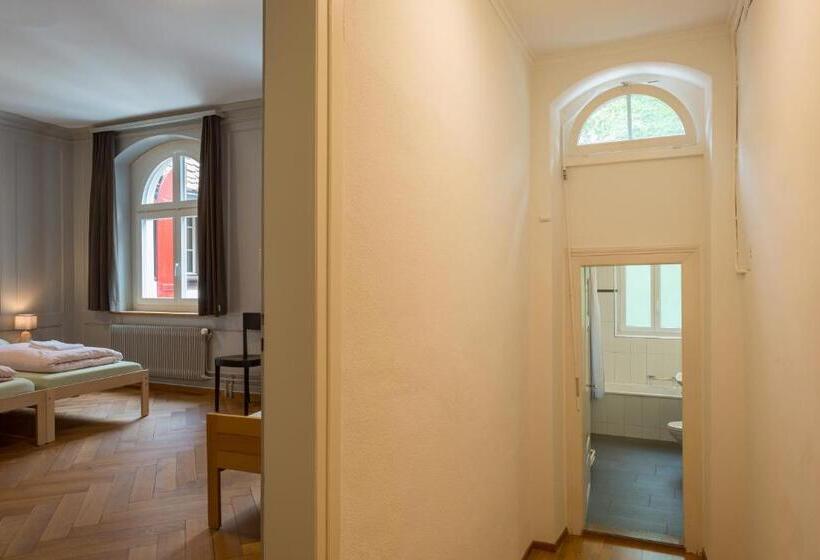 Семейный Номер, Schaffhausen Youth Hostel
