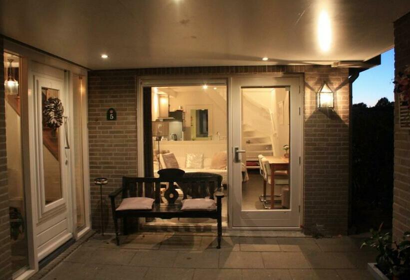 带1个卧室的带阳台的公寓, Magnolia Appartement