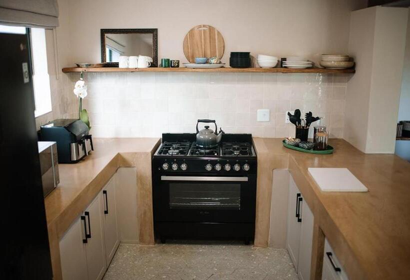 خانه 1 خوابه, Rest Guest House