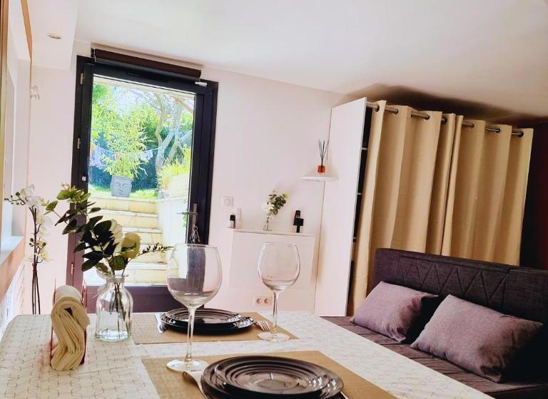 Номер Deluxe, La Campagne à Paris