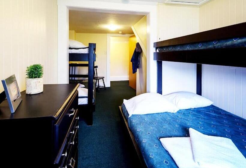 Семейный Номер, Hi Penticton   Hostel