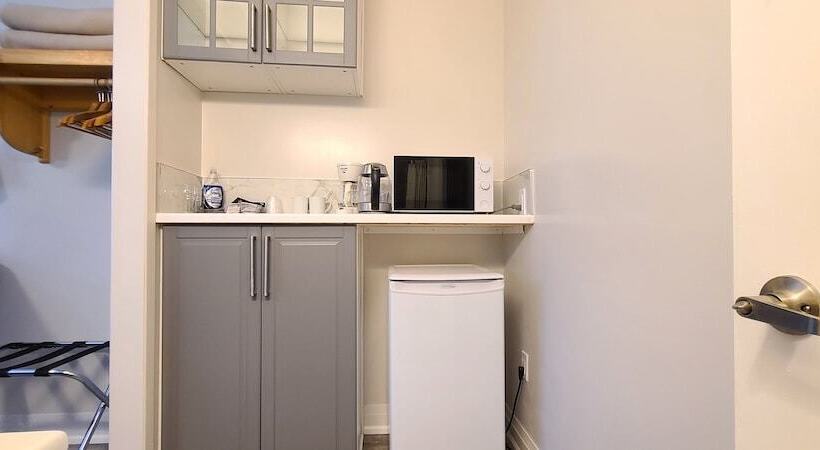 Номер Стандарт 2 Двуспальные Кровати, Maple Leaf Motel