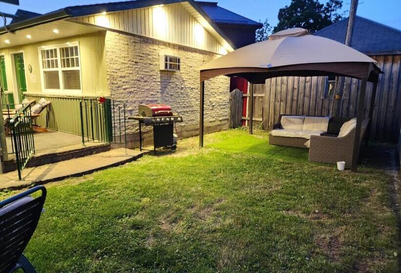 Номер Стандарт 2 Двуспальные Кровати, Maple Leaf Motel