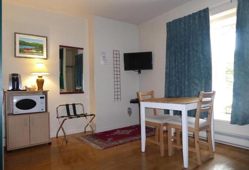 Номер Стандарт, Motel De L'anse A L'eau