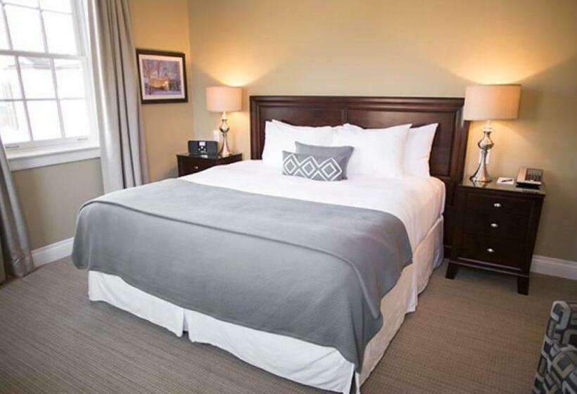 デラックスルーム, 124 On Queen Hotel & Spa