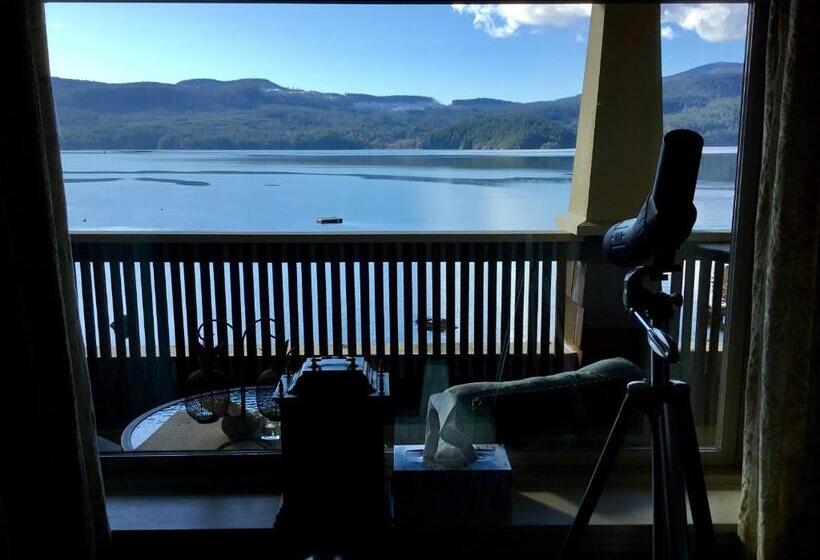带大床的豪华间, The Tuwanek Hotel And Spa