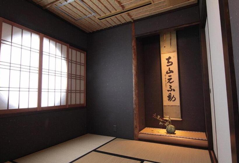 Люкс, Kizashi The Suite 京都祇園