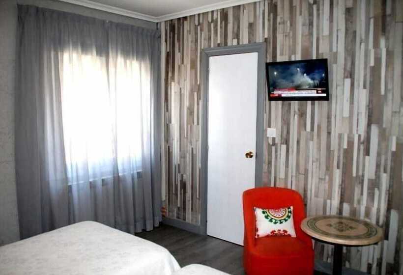 Номер Стандарт, Hostal Los Molinos