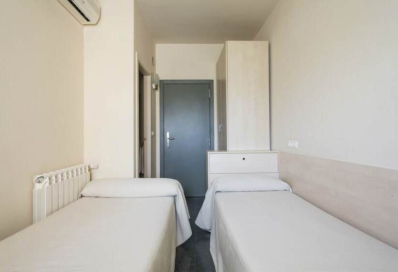 패밀리 룸, Residencia Universitaria Giner De Los Ríos
