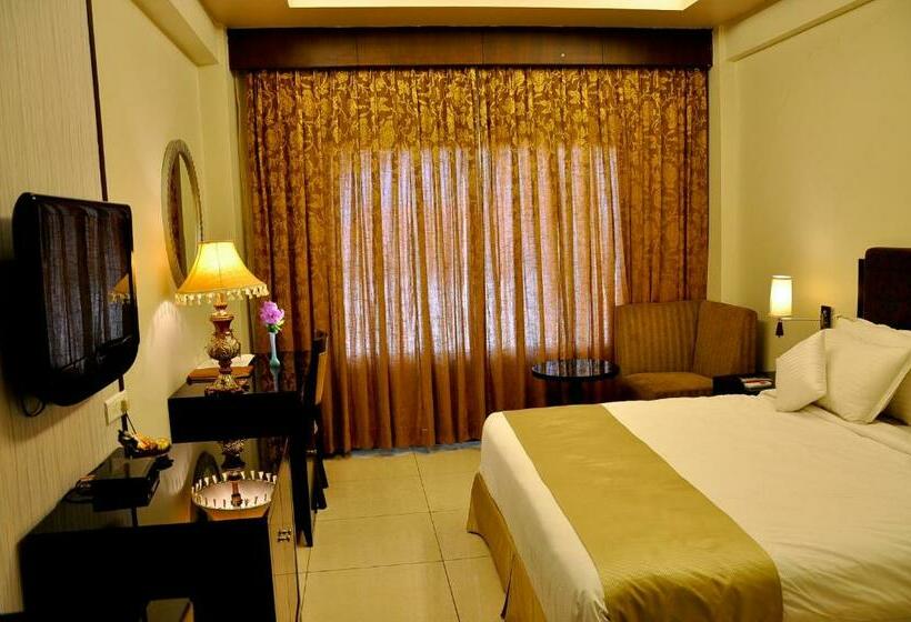 اتاق استاندارد با تخت بزرگ, Pramod Convention & Club Resort