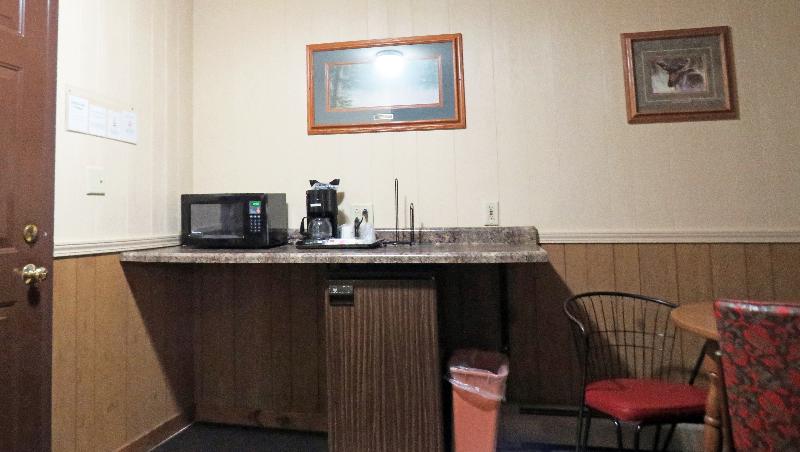 Люкс, Indianhead Ironwood Motel
