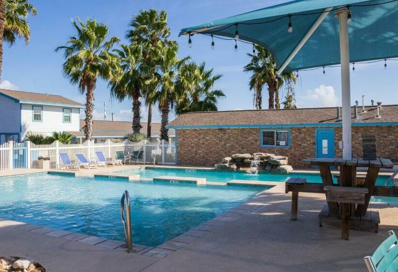 Номер Deluxe Кровать Кинг, Tropic Island Resort