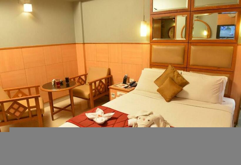 Номер Executive, Sree Bharani Hotels