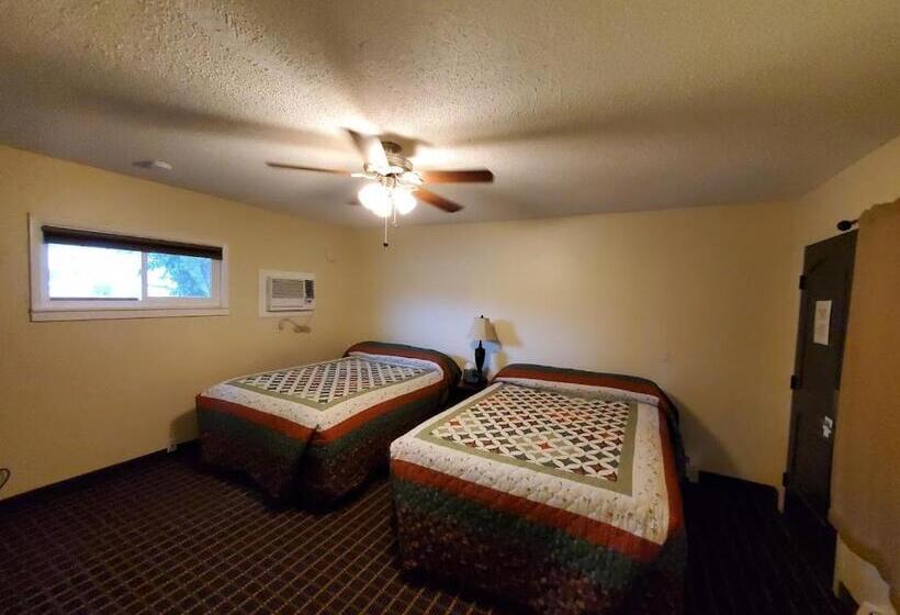 Номер Стандарт, Three Forks Lewis & Clark Motel