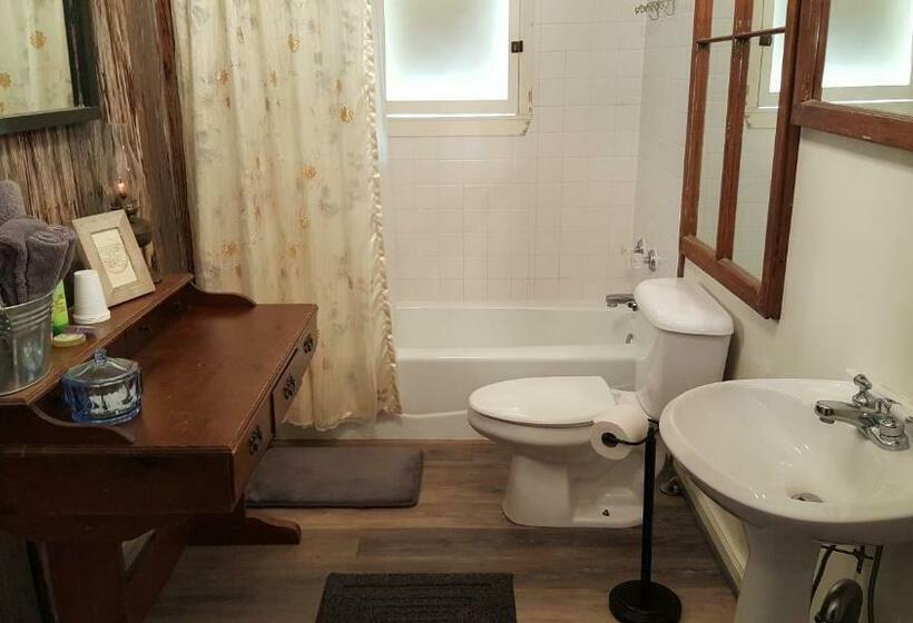 Номер Стандарт, Full Moon Inn