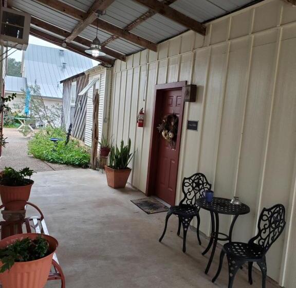Номер Стандарт с Гидромассажем, Full Moon Inn