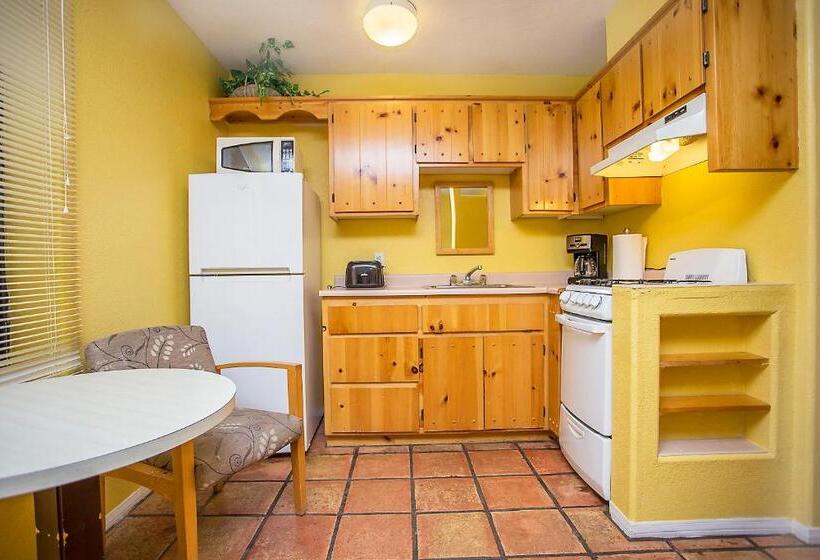 Номер Deluxe Кровать Кинг, My Place Suites