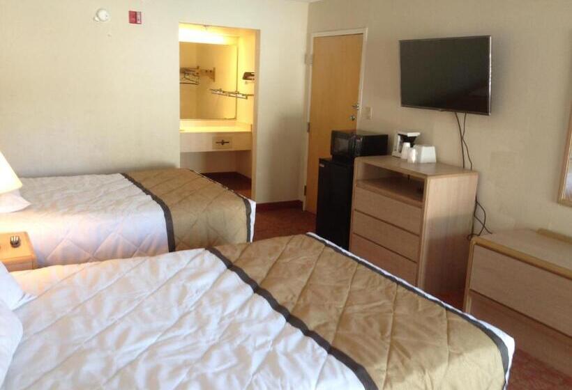 带2个双人床的标准工作室, Sky Suites