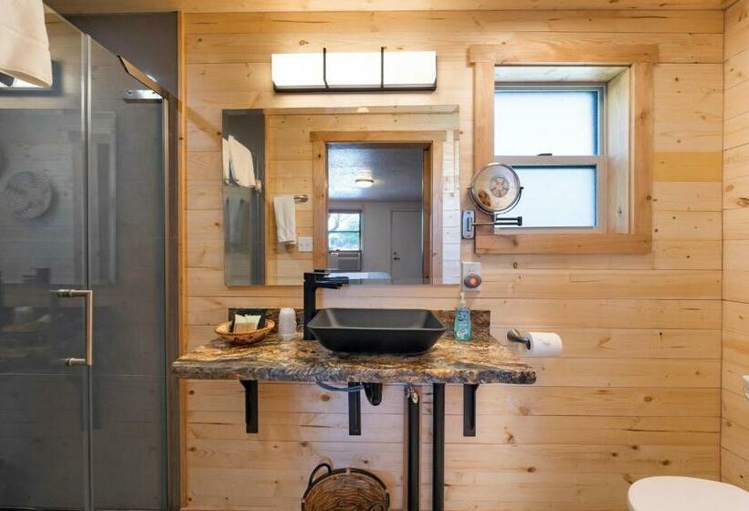 غرفة قياسية سرير كينج, Stone Lizard Lodge