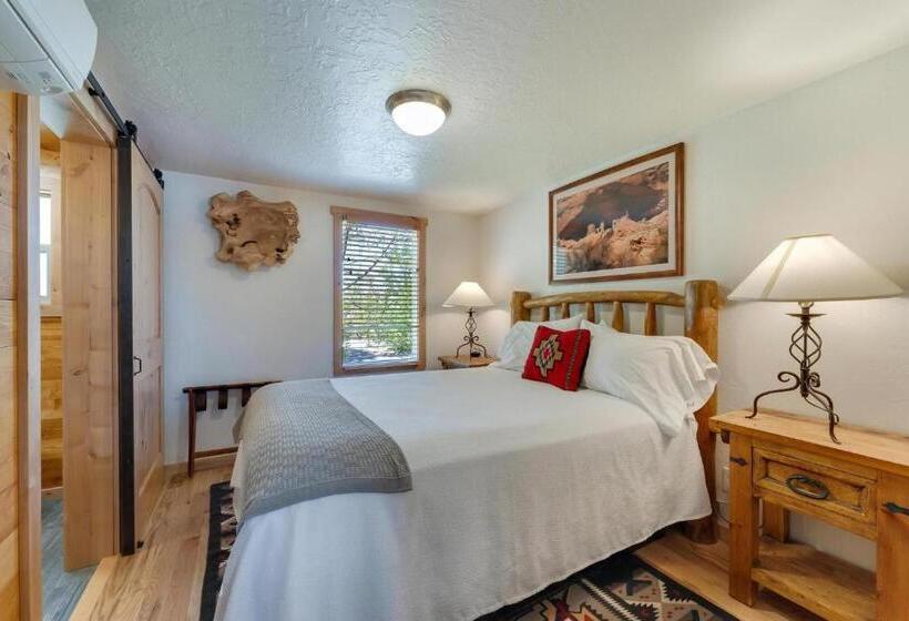 Номер Стандарт, Stone Lizard Lodge