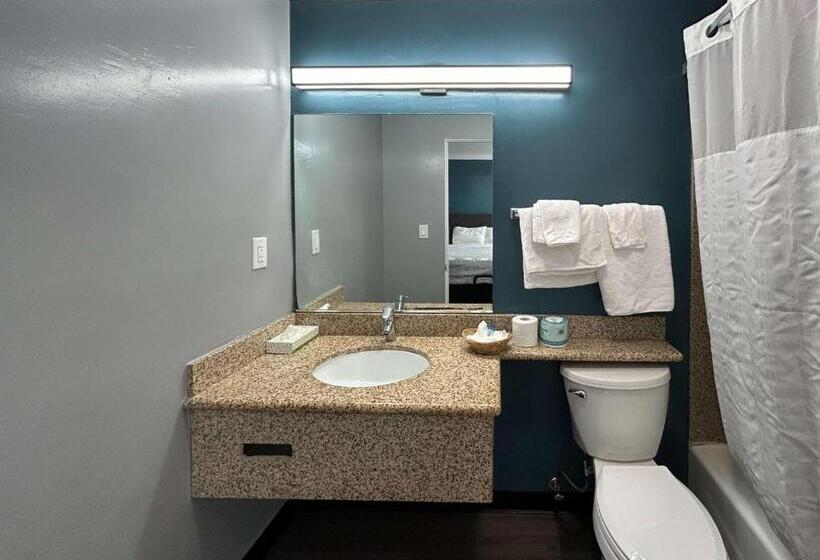 Номер Deluxe Кровать Кинг, Studio 6 Suites Madera, Ca Yosemite