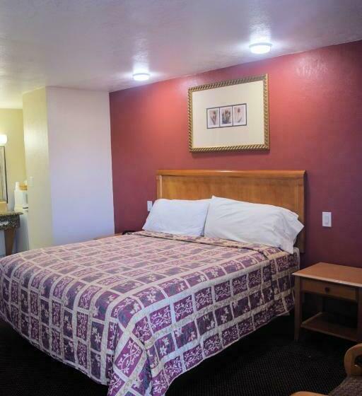 Стандартный Номер Кровать Кинг, Western Inn & Suites