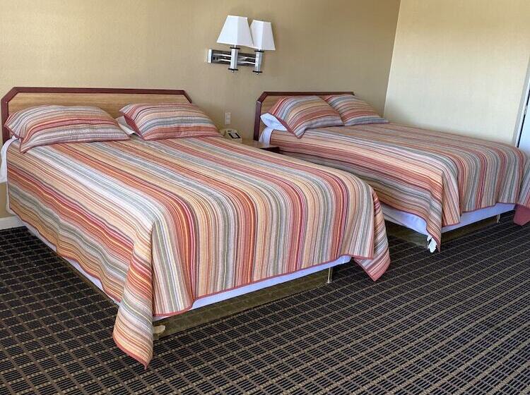 Номер Стандарт, Mount Whitney Motel