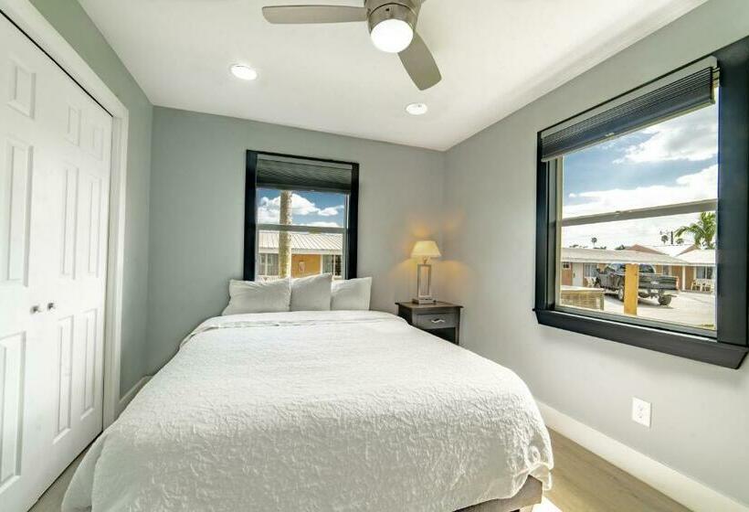 Апартаменты 2 Спальни, Everglades City Motel   Everglades Adventures Inn