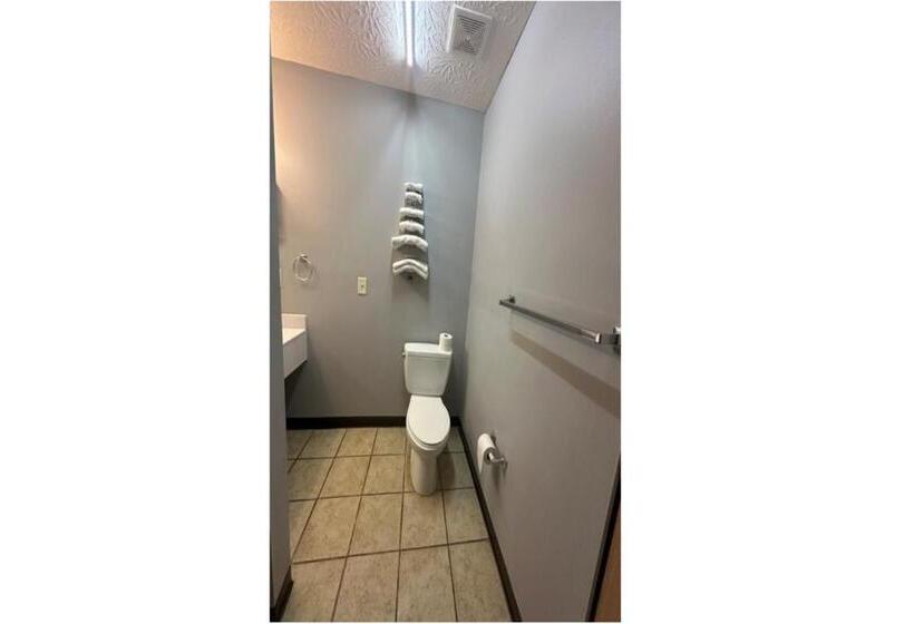 Номер Стандарт Адаптированный для Инвалидов, Fairway Inn Florence Indiana