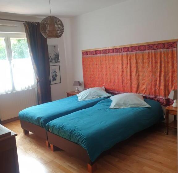 家庭房带园景, Chambre D Hôte La Maison Des Fées