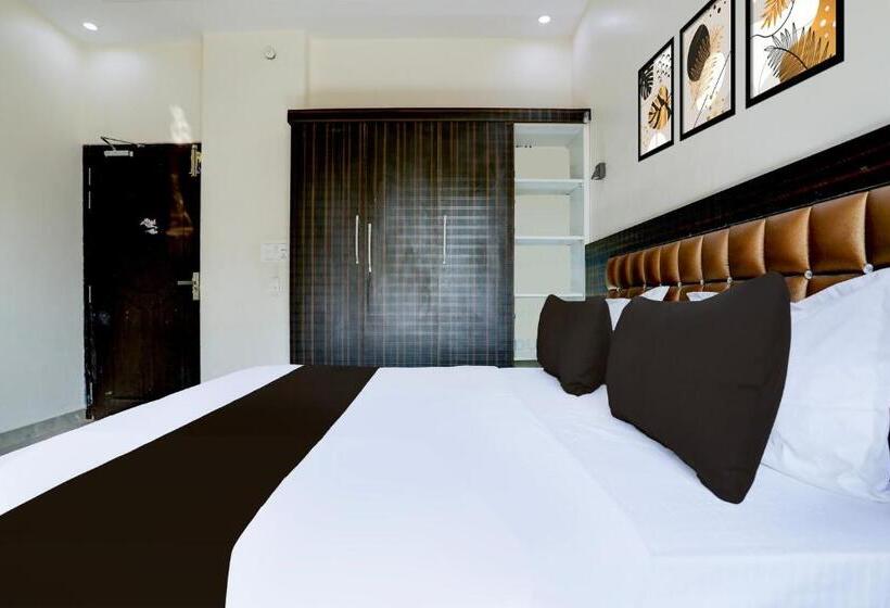 스탠다드 룸, Oyo Hotel Rudraksh