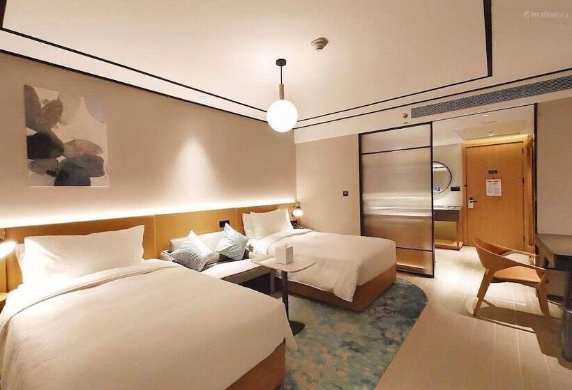 Номер Стандарт, Hilton Garden Inn Nantong Xinghu