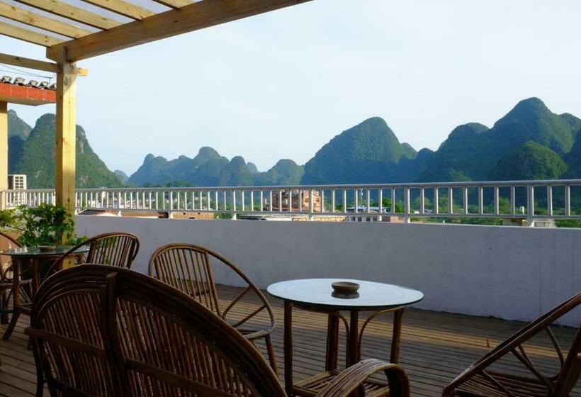 스탠다드 트리플 룸, Yangshuo Eden Inn