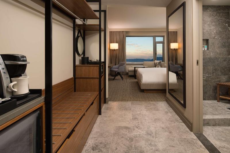 Номер Клуб Кровать Кинг, Hyatt Regency Lake Washington At Seattle S Southport