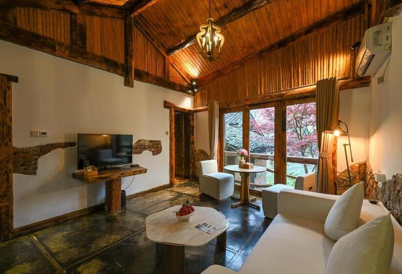 带花园景观和一个卧室的别墅, No.5 Valley Lodge