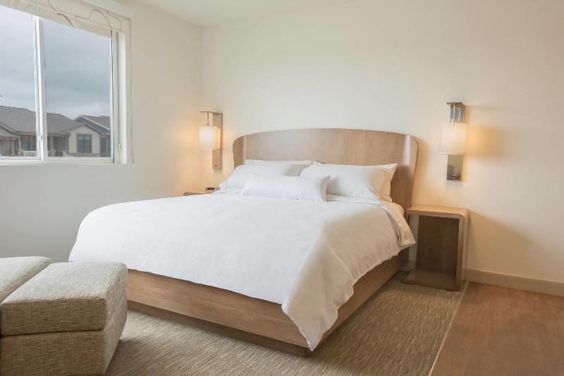 Люкс Кровать Кинг, Element West Des Moines