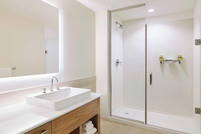 Стандартный Номер Кровать Кинг, Element West Des Moines
