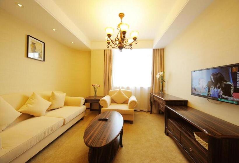 스위트, Greentree Inn Shanghai West Huaxia Road Metro Station Express