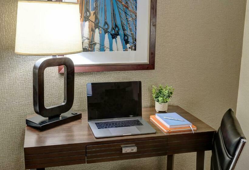 Номер Стандарт, Garrison Hotel & Suites Dover Portsmouth, Ascend Hotel Collection
