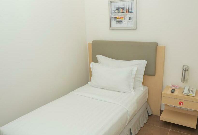 اتاق استاندارد یک نفره, D Primahotel Airport Jakarta Terminal 1a