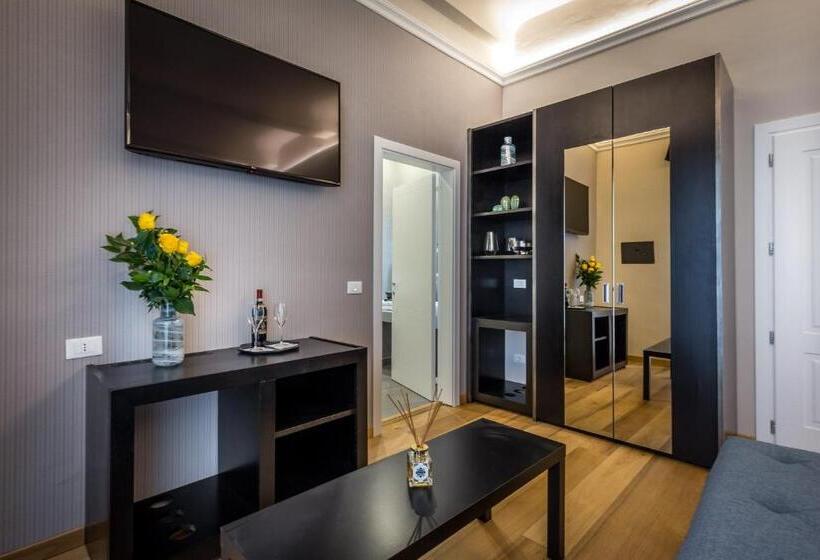 اتاق سوپریور سه تخته, Martelli 6 Suite & Apartments