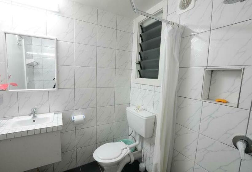 اتاق استاندارد یک نفره, Talofa Inn