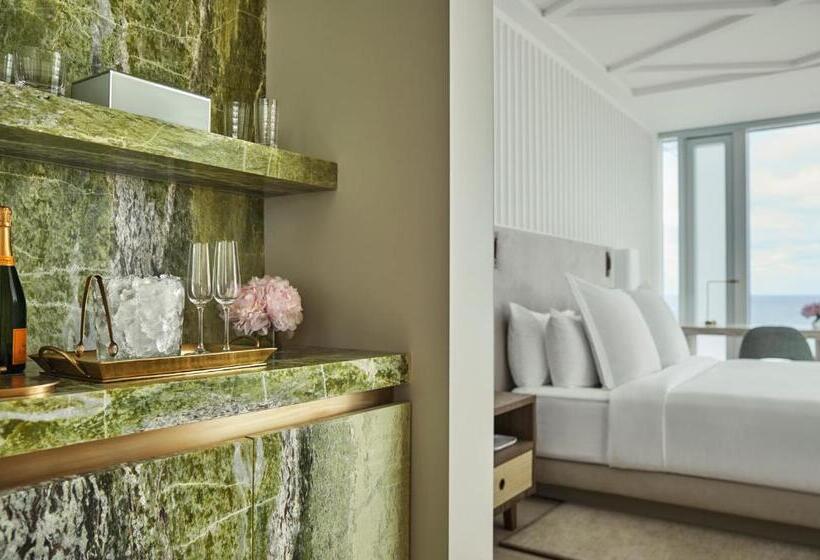 Студия Стандарт Вид на Море, Four Seasons Hotel At The Surf Club