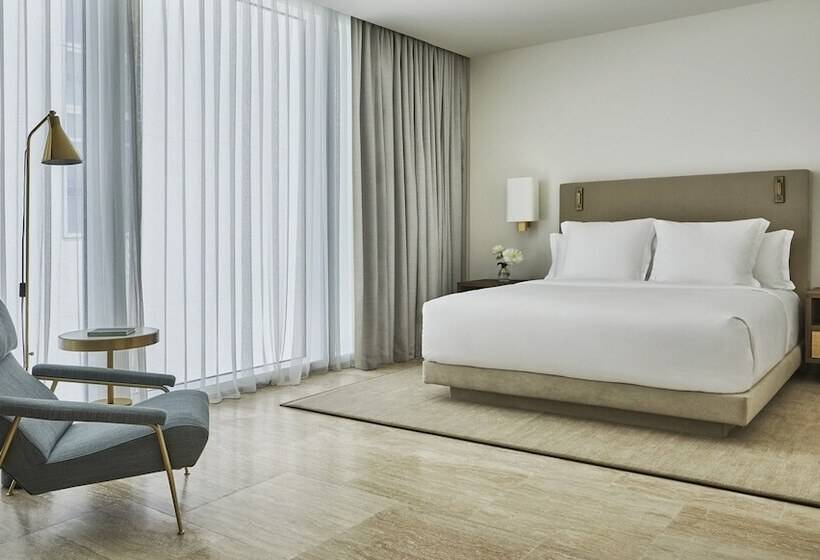 2 Bedrooms Suite Sea View, Four Seasons Hotel At The Surf Club