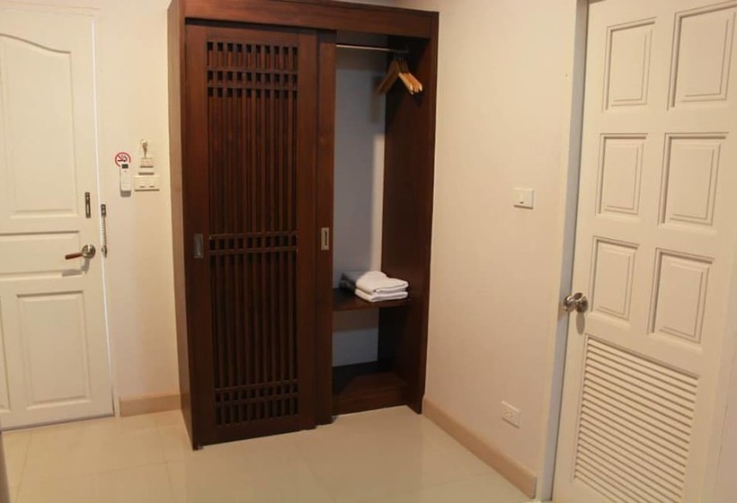 Номер Стандарт, Pornkasem House