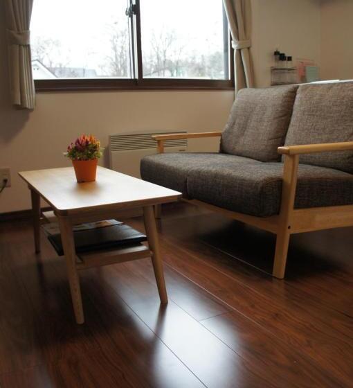 آپارتمان 1 خوابه, Kashiwa House Furano