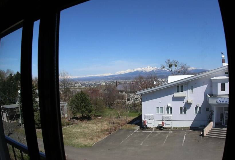 خانه 1 خوابه, Kashiwa House Furano