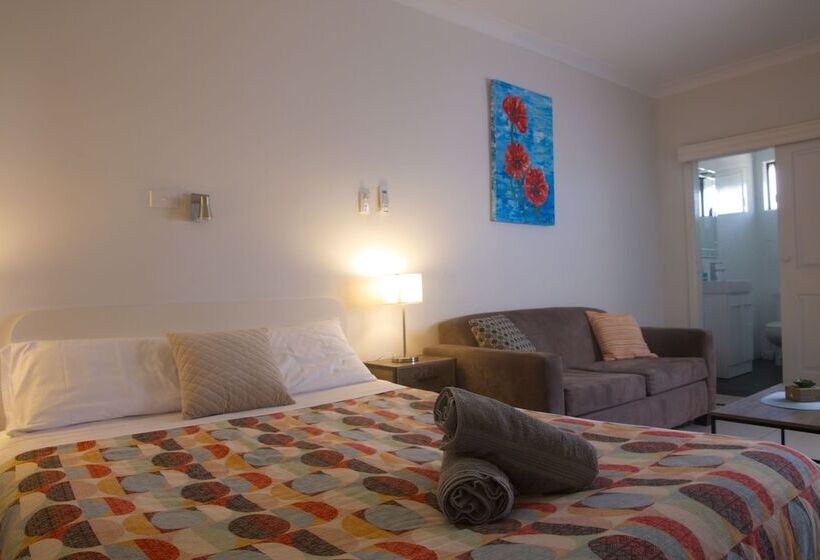 Студия Стандарт, Tuncurry Motor Lodge